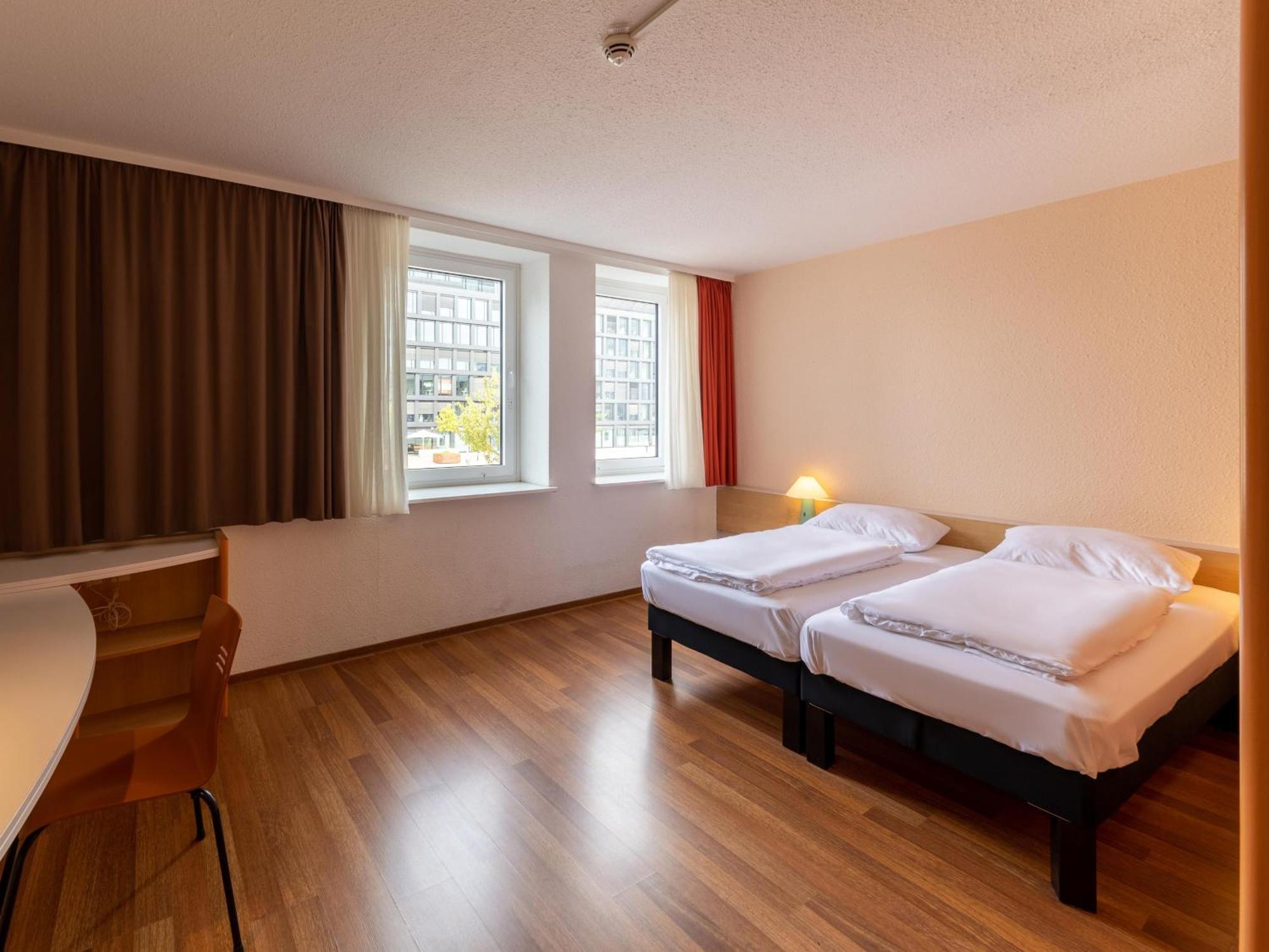 B&B Hotel Duisburg Hbf-Nord Exterior foto